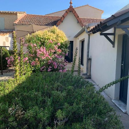 Petite maison près du centre LʼIsle-sur-la-Sorgue Extérieur photo